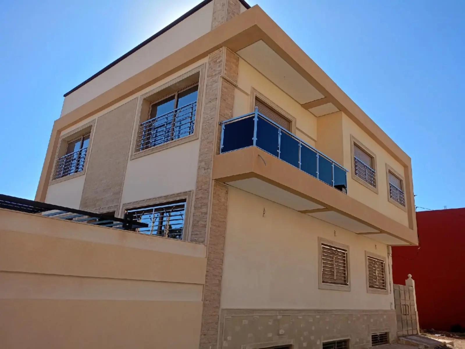 Menuiserie aluminium — réalisation Askatrav